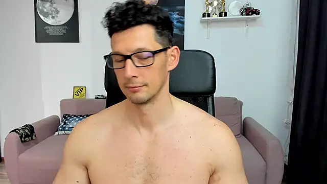 BrutusK08's Webcam Show