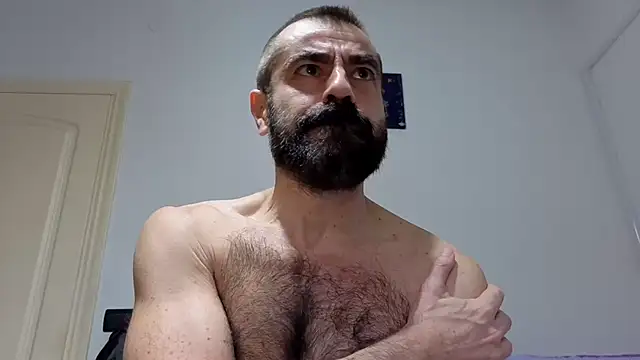 hairycerberus' Live XXX Chat