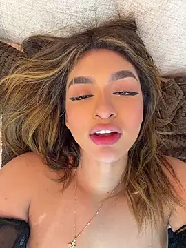 Živá chatovací místnost jenn_fit