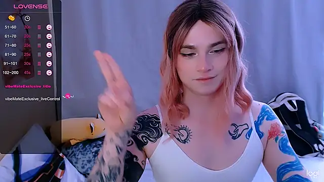 Alice_Hells 网  络视讯表演