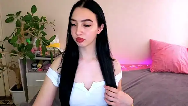 WildKittenX_ Live XXX-chat