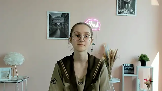 Chatroom XXX en direct de EstelleCondra