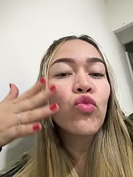 Danielavegax Chat XXX live
