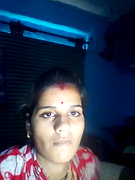 Raveena0990's Webcam Show