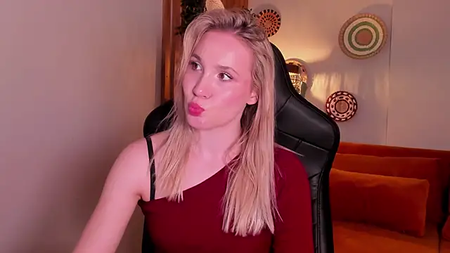 Živý XXX chat ElaraVoltage