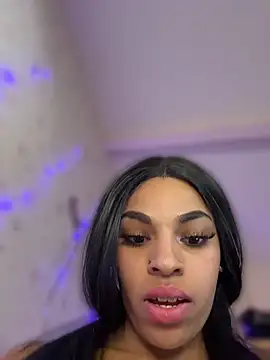 Candy-Keisha Pertunjukan Webcam
