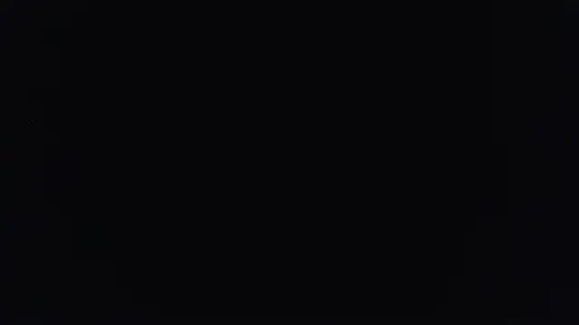 yourvibedealer: διαδικτυακό σόου στην κάμερα