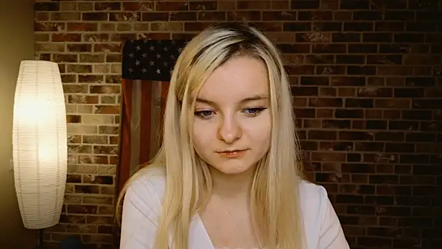XXX chat uživo modela Angela_Bunny
