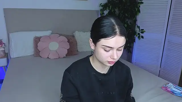 Silena_sky's Live XXX Chat