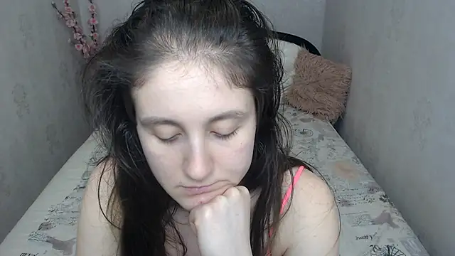 XXX chat uživo modela Holliy_Cooper