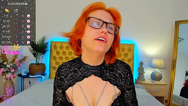Živý XXX chat DellaRows