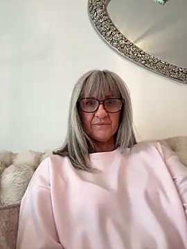 Živý XXX chat LILY-UK-MILF