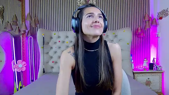 PlayfulShow Chat XXX live