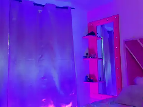 Dollcute_ Adlı Modelin Web Kamerası Şovu