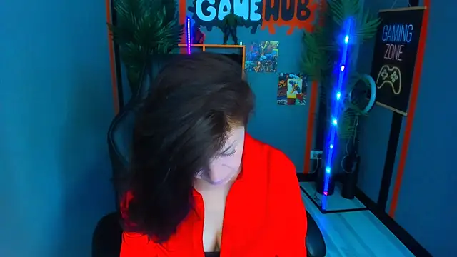 Онлайн чат XXX AnaMills