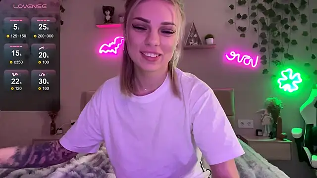 CandyRass' Live XXX Chat