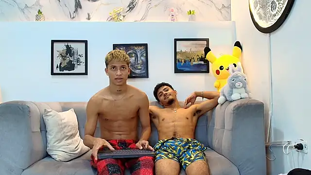 Show modela GOLD_BOYS na web-kameri