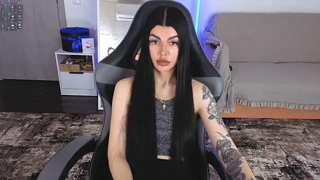 AnacondaOnn's Live XXX Chat