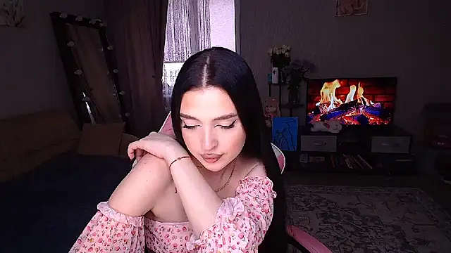 yoursLina's Live XXX Chat