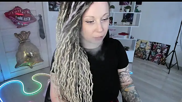 Chat XXX en directo de HoneySallyMoore