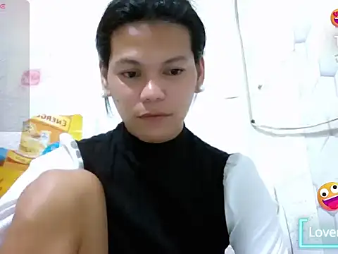 HugeAgatha webcam show