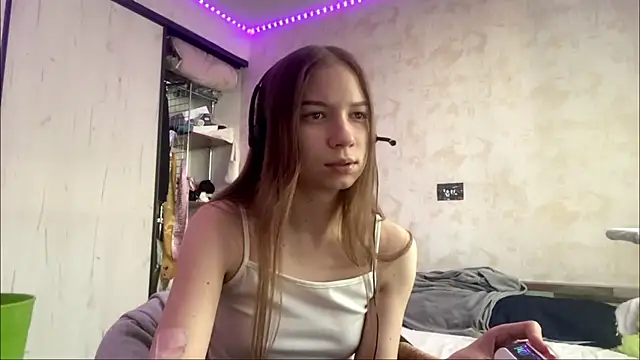 Sonya_Solnarima élő XXX-chatje