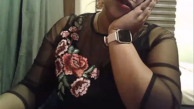 Chat XXX ao vivo de Spandana_Sweety
