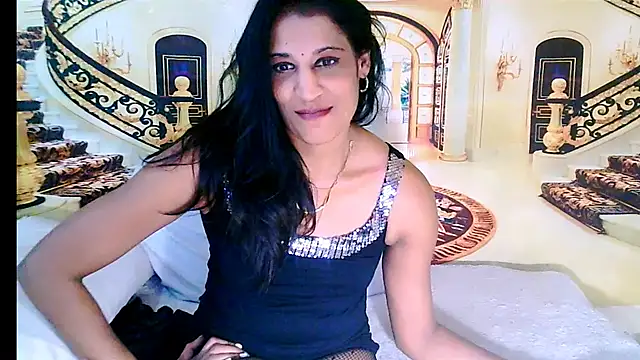 XXX chat uživo modela IndianSexcSmyle