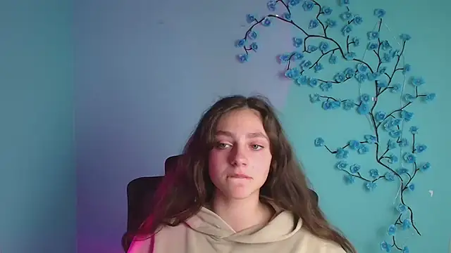 KissMeJulia's Live XXX Chat