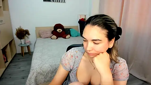 AlexaJuly Chat XXX live
