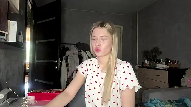 ExactGee's Live XXX Chat