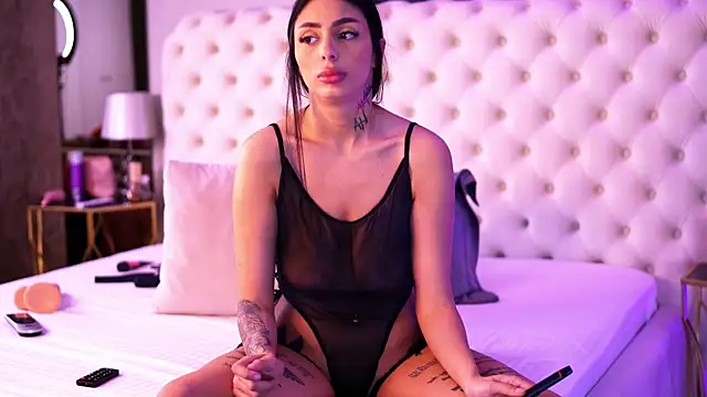 Chat +18 de LaraDevlin ao vivo