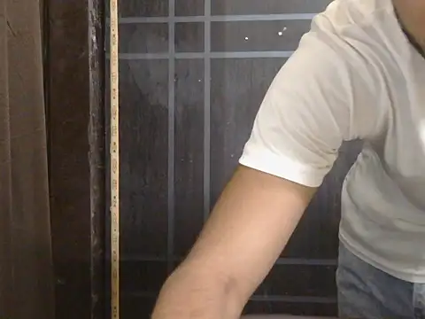 Czat XXX na żywo – Stubborndesiboy