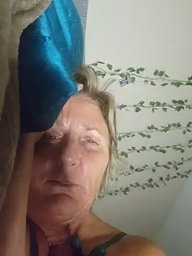 SultrySummer68's Webcam Show