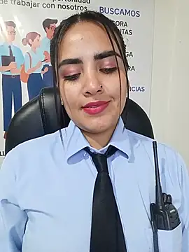 Czat XXX na żywo – MAYE__13