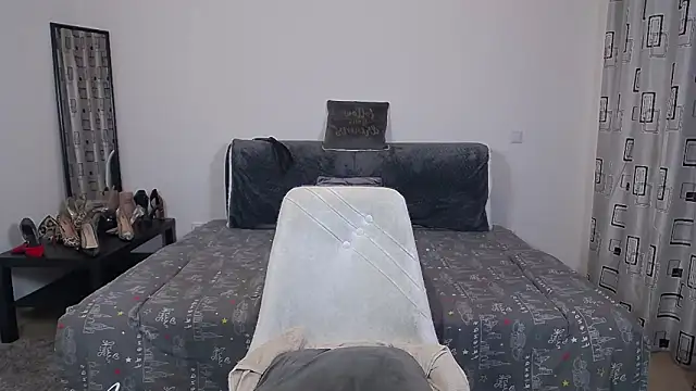 SharronAlexa Adlı Modelin Canlı XXX Sohbeti