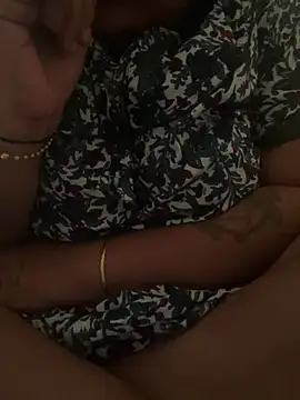 Hornyswati's Live XXX Chat