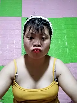 Xuka_lyss – live chatrum