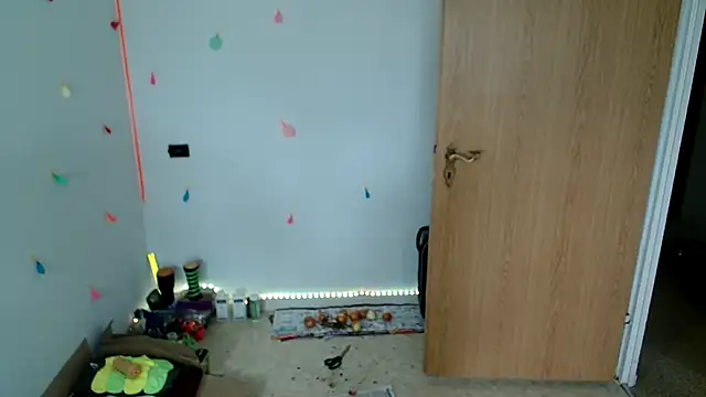 hei_69 Show in webcam