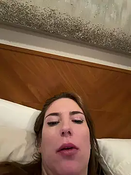 Milf200044's Webcam Show