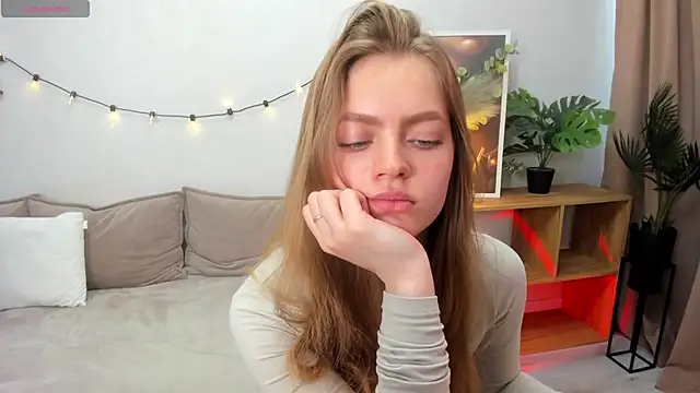 Вебкам-шоу HoneyEmilly