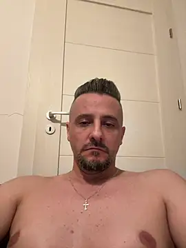 InsaneMattt Chat XXX in diretta