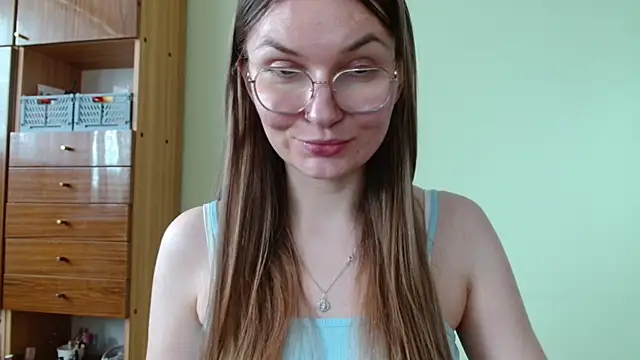 LooveELLYx Chat XXX in diretta