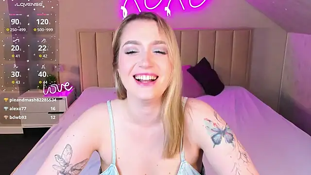 Viickie_Nelsson Live XXX-Chat