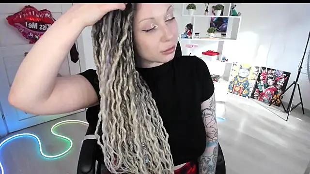 HoneySallyMoore's Live XXX Chat