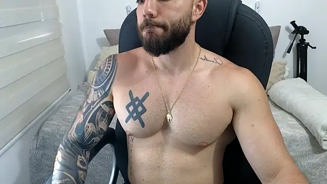 عرض كام Isaac_Carter