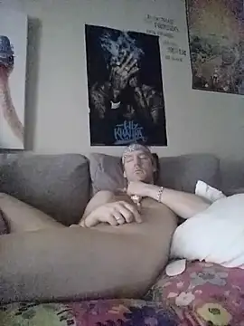 Pokazy przed kamerką – LSDsexslave