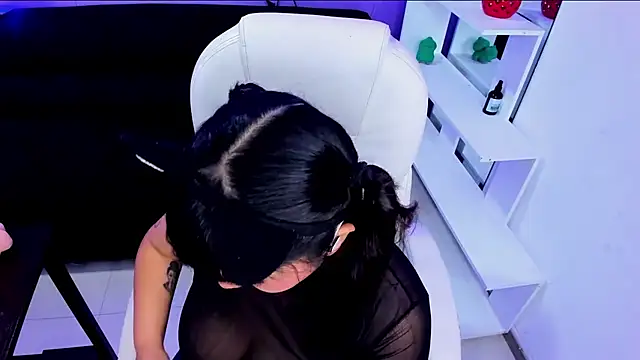 Chat XXX ao vivo de Emma_monserrat