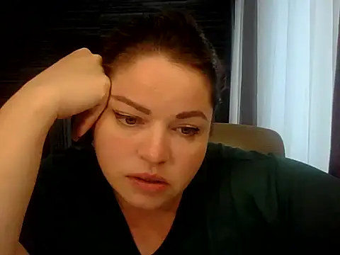 Chat +18 de cute__cherry ao vivo