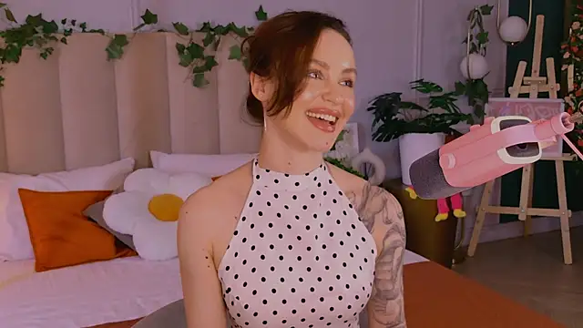 Meow_Nancy élő XXX-chatje
